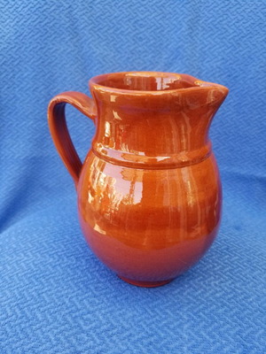 Clay jug used in good condition