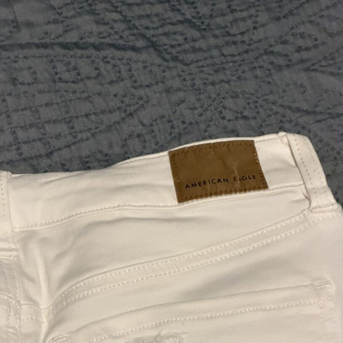 American Eagle white shorts like new, size 38-40