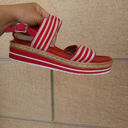 Voi & Noi sandals size 38 used, white and red platform