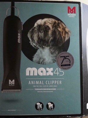 Κουρευτική μηχανή κατοικιδίων Moser Animal Clipper max 45 σαν καινούργιο με 3 μεταλλικά χτενάκια