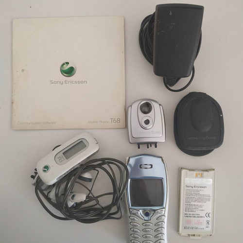 Sony Ericsson T68i mobile phone used