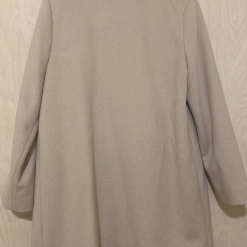 Maki Philosophy coat off-white cream like new, size Large