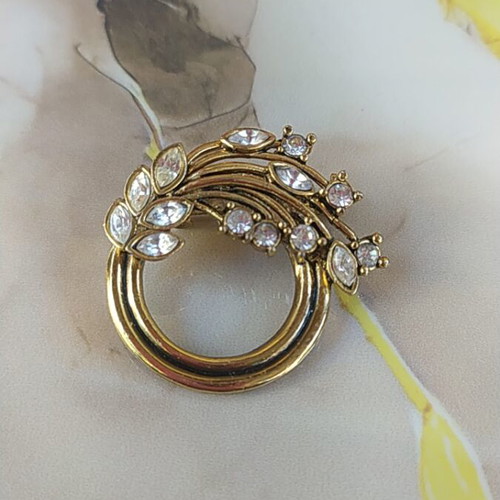 Vintage women's brooch