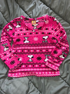 Women's warm pajama top used, size small, multicolored