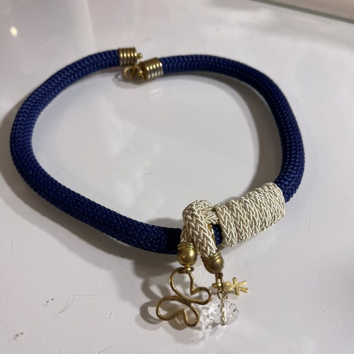 Handmade blue necklace like new
