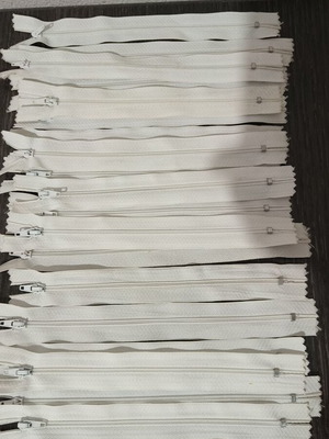 Zippers pack of 20 white, new, 18 and 20 cm