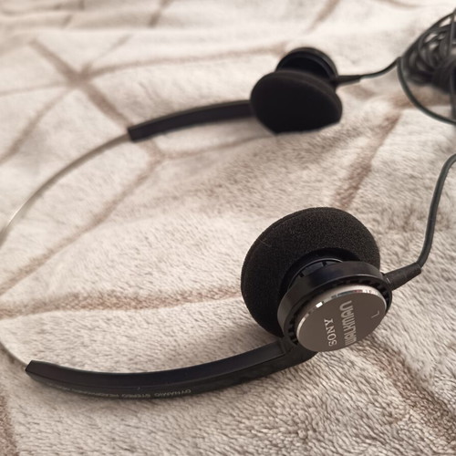 Vintage '80s Sony MDR-30 Dynamic Stereo Headphones