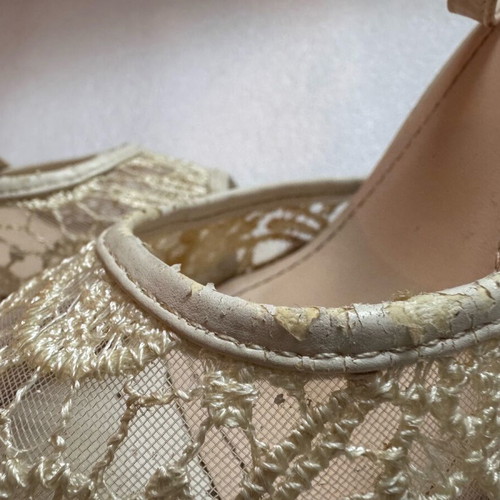 Heels with wooden heel and lace used, size 37, beige and brown