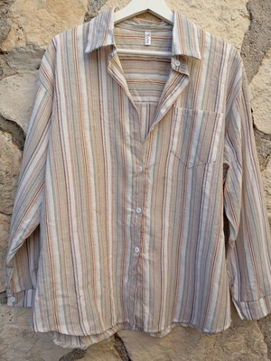 Women's shirt cotton mix size XL like new, lightweight for spring or autumn
