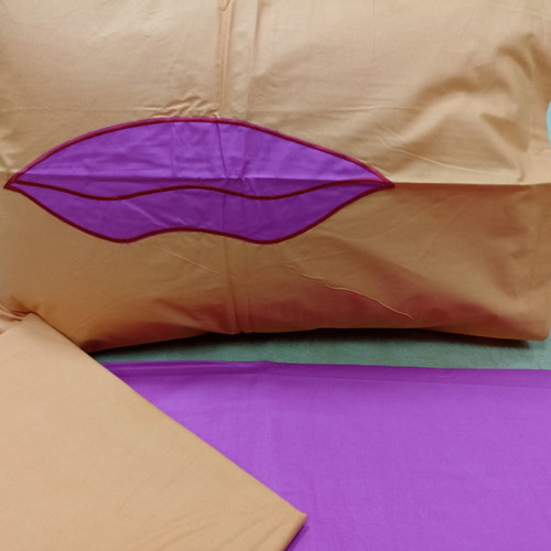 Bed sheet set semi-double percale with minor defect