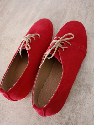 Kastoria women's shoes new, size 37, red
