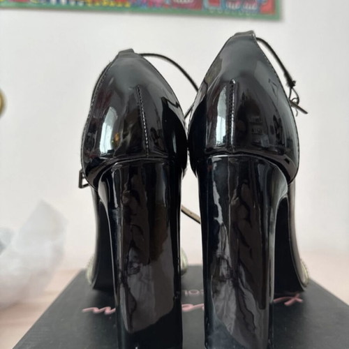 No36 patent leather sandals like new with transparent detail and 10.5cm heel