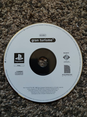 Gran Turismo PlayStation PS1 употребяван диск