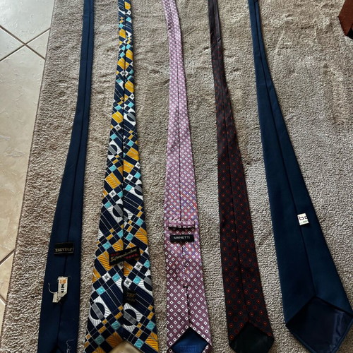 Set of 5 Manetti and other brand ties like new, multicolored
