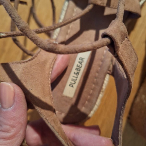 Pull & Bear ankle tie platform sandals like new, size 40, beige and brown
