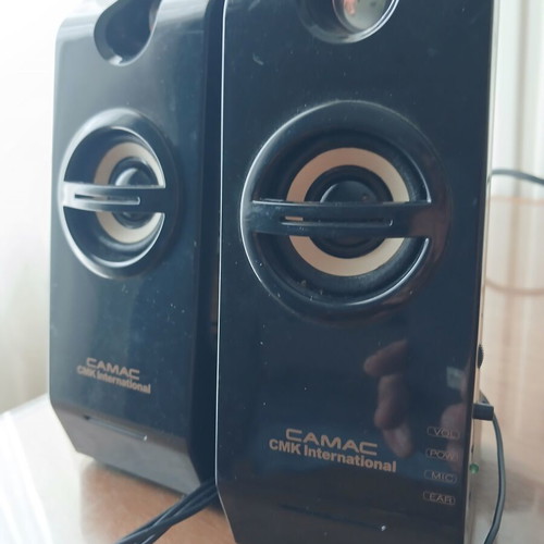 Speakers for laptop and tablet