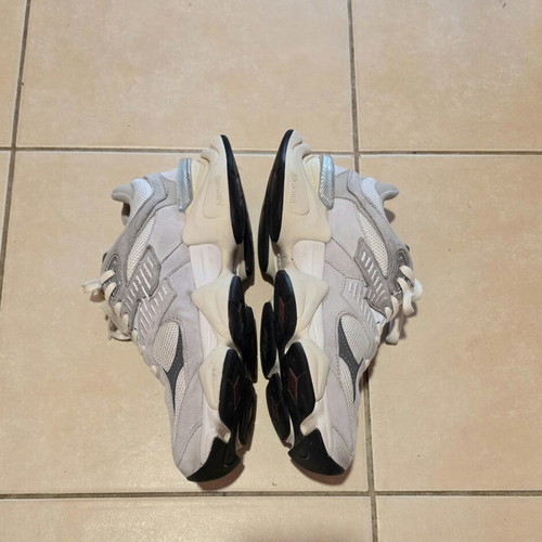 New Balance 9060 sneakers used, gray, size 40.5