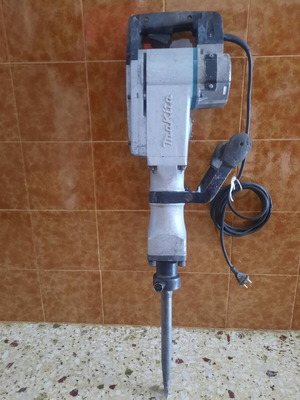 Makita demolition breaker
