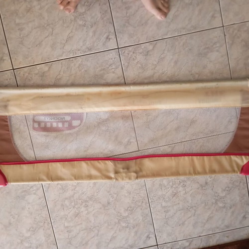 Bed rail used, height 45 cm and length 120 cm