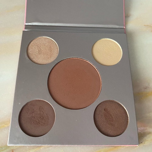 Tommy G makeup palette like new with 2 glossy and 3 matte shades