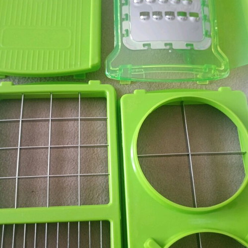 Vegetable and fruit slicer new without container