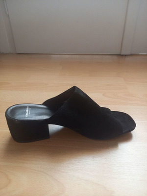 Vagabond suede black mules new, size 40