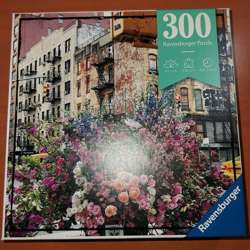 Ravensburger Flowers in New York 300-piece puzzle