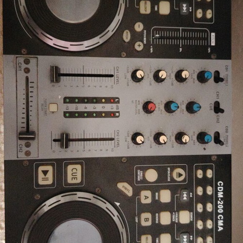 CD-MP3 Player CDM-200CMA with Mixer, Amplifier and Speakers like new