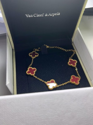 Van Cleef bracelet new, red color