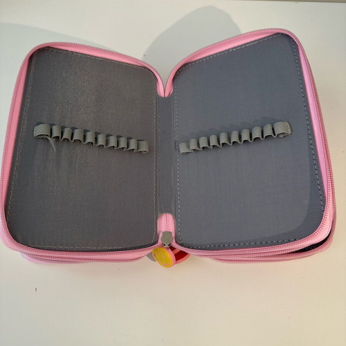 Girls' pencil case used for 70 markers or colored pencils