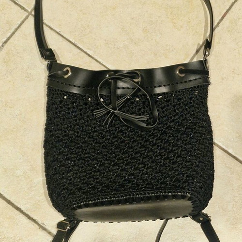 Knitted wool backpack like new, black