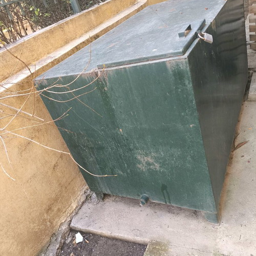 Oil tank 2000 lt and oil burner used