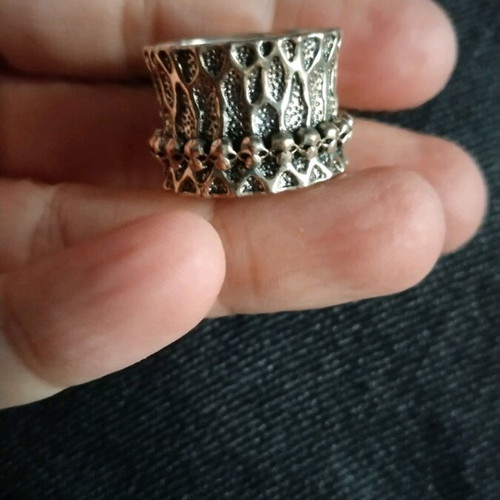 Ring used zinc alloy with unique design, size 6