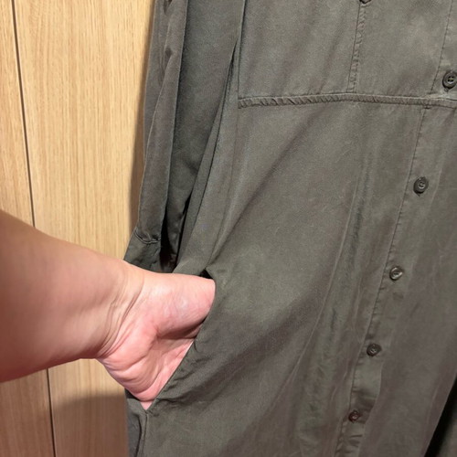 Attrattivo khaki semizie like new