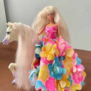 Barbie Λουλουδένια συλλεκτική & άλογο του ονείρου