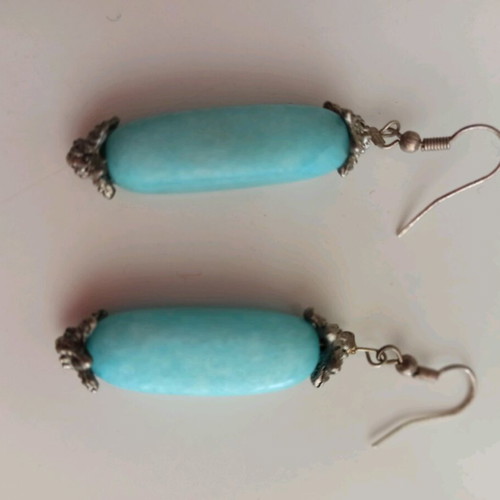 Long earrings like new with turquoise stones and silver decorations
