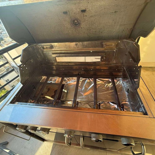 Mr Grill Me barbecue refurbished with hood and rotisserie