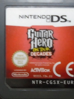 Nintendo DS игра Guitar Hero On Tour Decades като ново