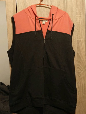 Sleeveless Zip Up Hoodie like new, size S/M, grey and pink