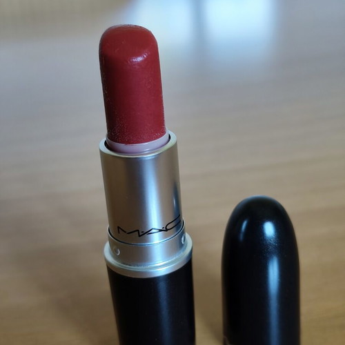 MAC Lustreglass Lipstick Lady Bug A57 like new, red
