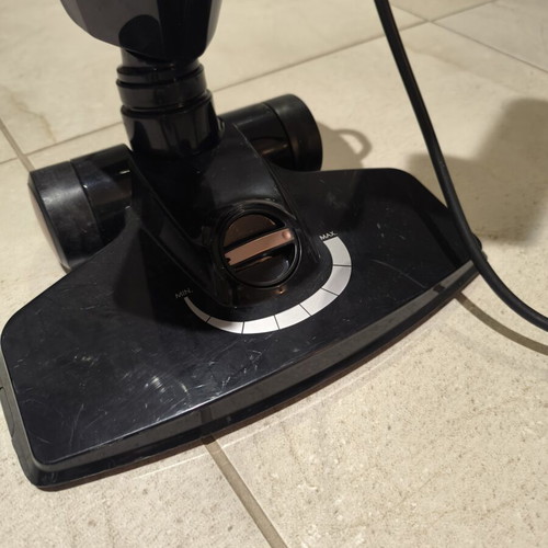 Stick vacuum VICKO Spark 800 W used