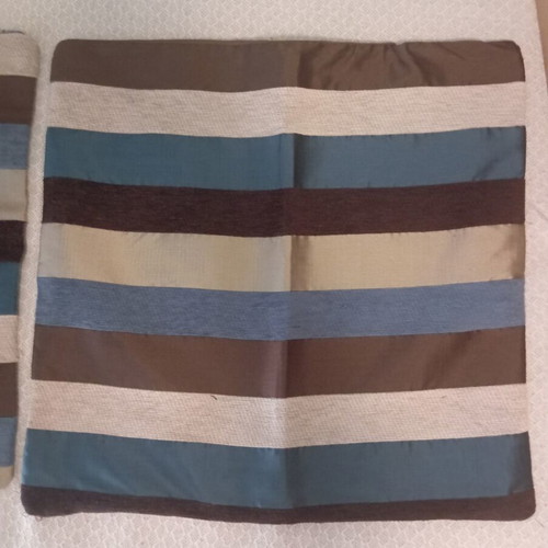 Decorative pillowcases set of 2, 42x42 cm, like new