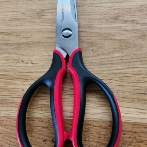 Tupperware Kitchen Scissors new, stainless steel blades