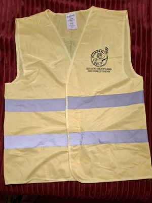 Safety vest fluorescent like new, one size, yellow