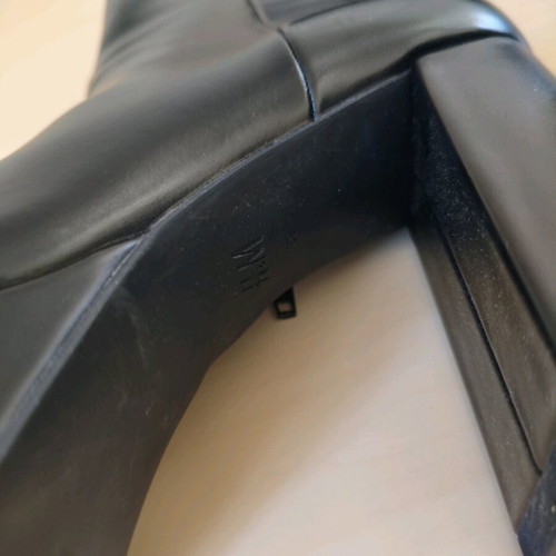 Black H&M ankle boots size 39 like new, 10 cm heel