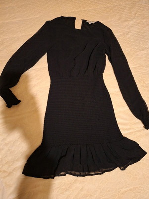 Women's dress black like new, size M