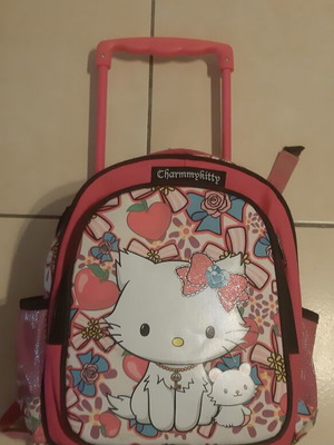 Τσάντα νηπιαγωγείου Hello Kitty μεταχειρισμένη με μικροφθορές