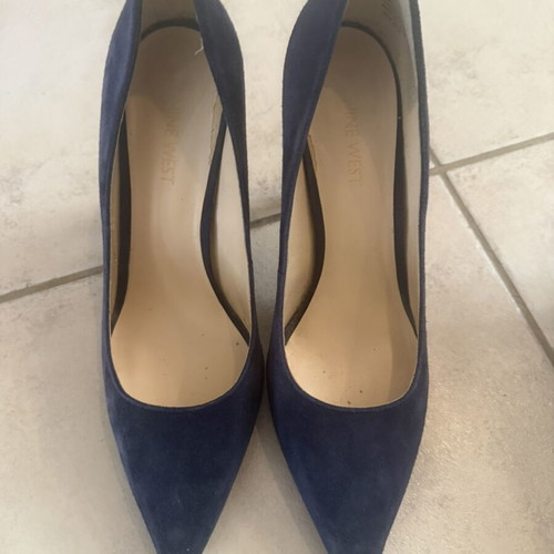 Nine West blue suede pumps size 38.5 used