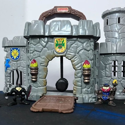 Fisher Price Great Adventures Castle 1995 σαν καινούργιο με φιγούρες