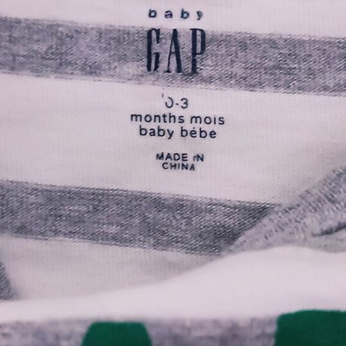 GAP baby bodysuit set 0-3 months like new